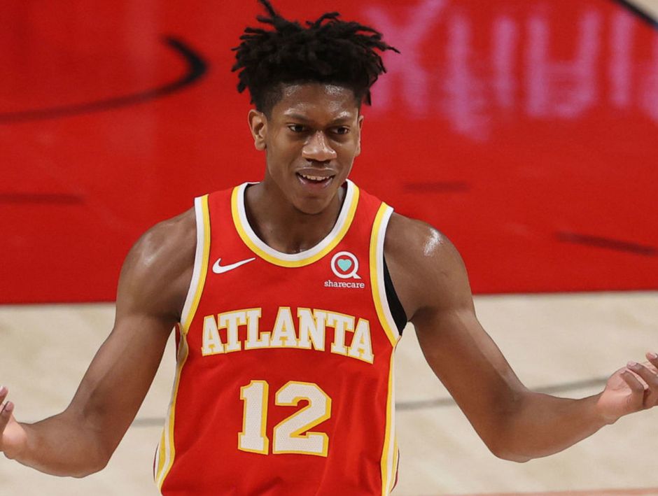 JackeyLove迎来五赛季高光表现，老鹰球迷沸腾！的简单介绍